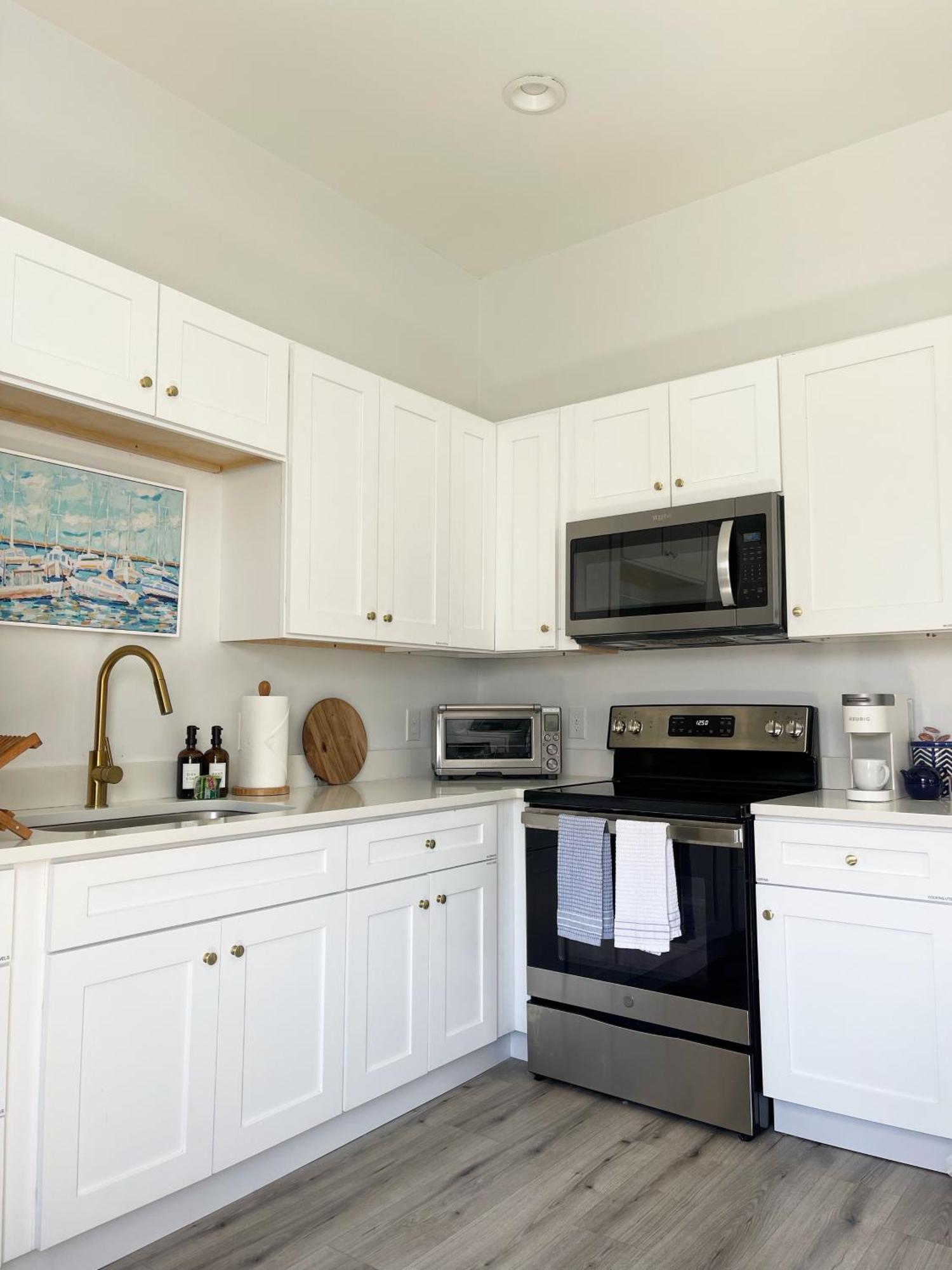 Apartment New! Stylish 1900s Renovated Duplex Building Near Forsyth & River St